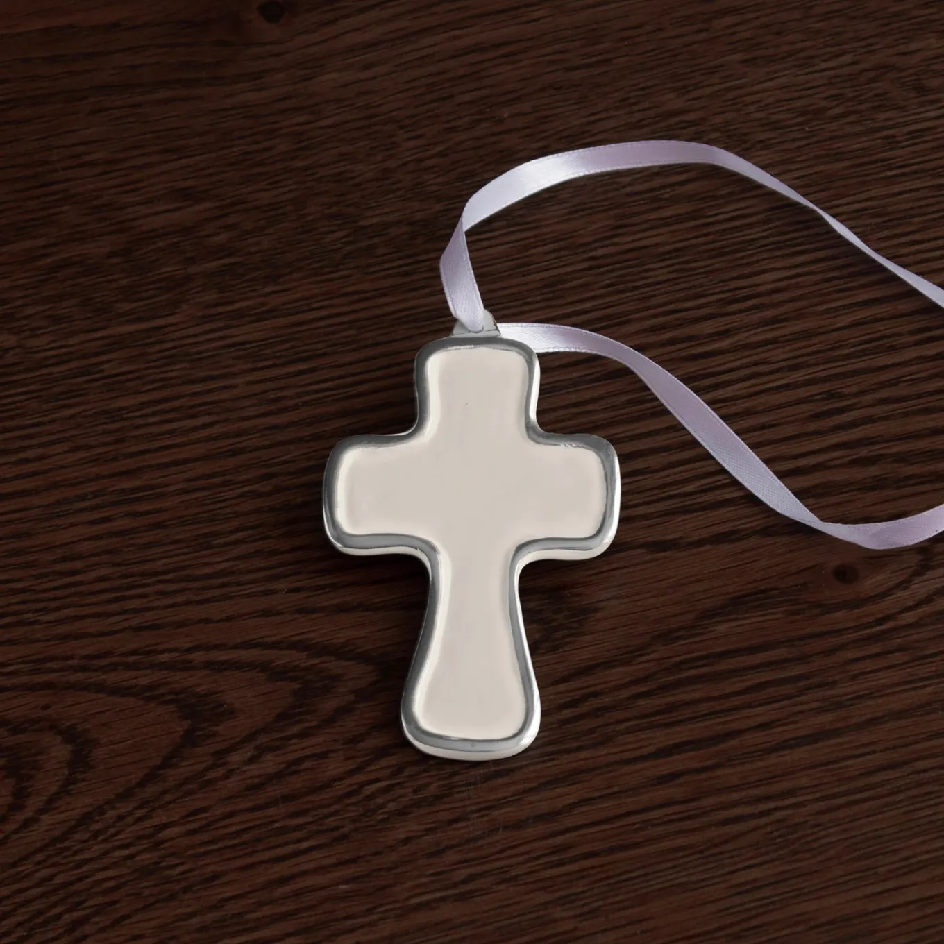 ENCANTO Athens Cross Ornament (Cream)