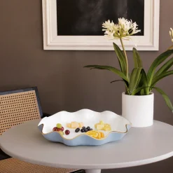 ENCANTO Carola Large Round Platter (Periwinkle and White)