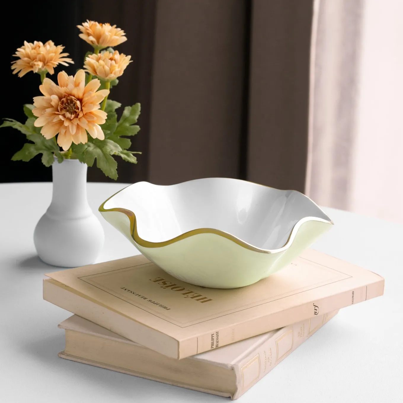 ENCANTO Carola Small Round Bowl (Pistachio and White)