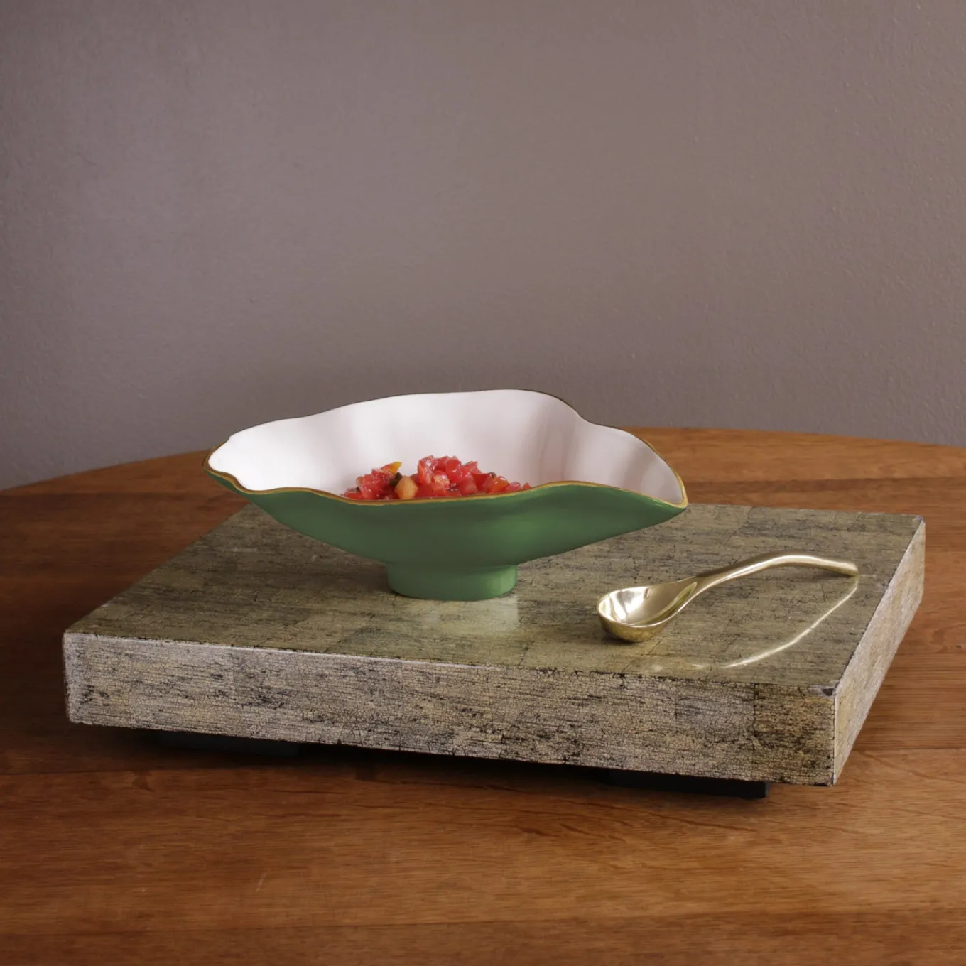 ENCANTO Claire Small Oval Bowl with Spoon Leaf Green and White