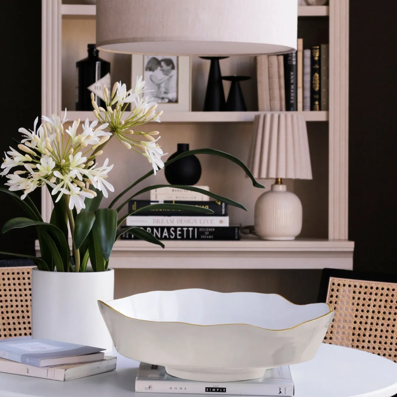 ENCANTO Dakota Large Bowl (Cream and White)