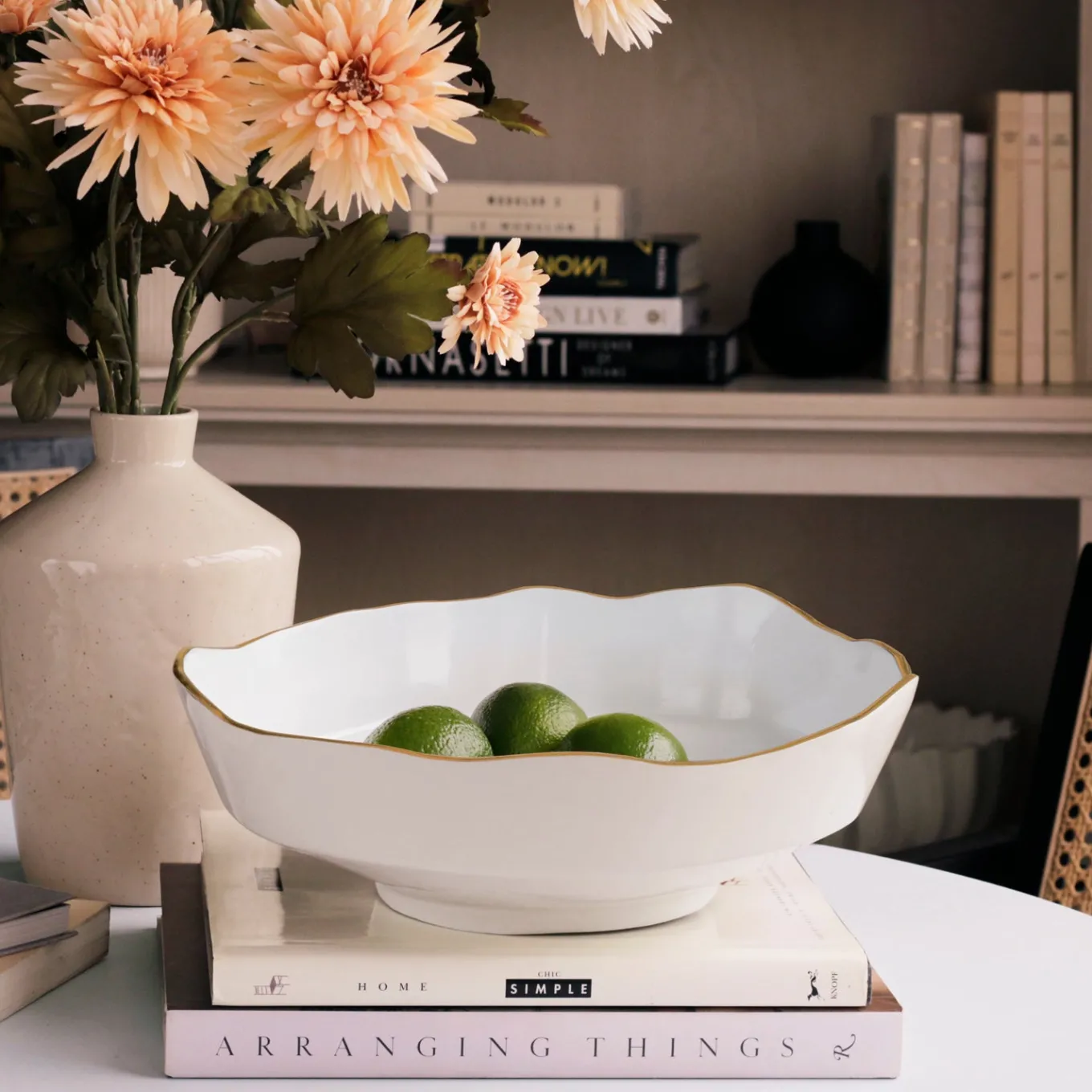 ENCANTO Dakota Medium Bowl (Cream and White)