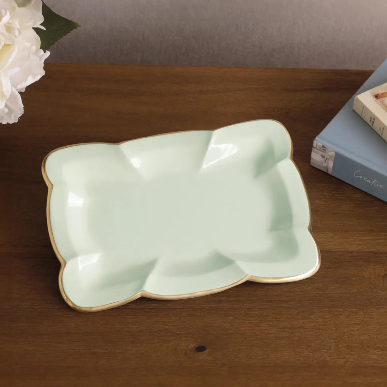 ENCANTO Devon Medium Tray (Pistachio)