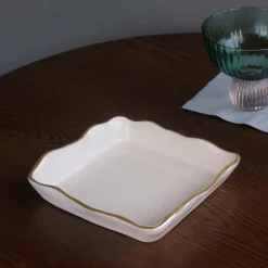 ENCANTO Soho Beverage Napkin Holder (Cream)