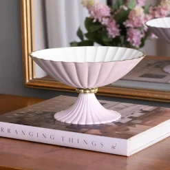 ENCANTO Vienna Small Pedestal (Camellia and White)