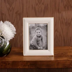 FRAME Encanto Charlotte 5 x 7 Cream