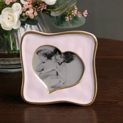 FRAME Encanto Curved Heart 5 x 5 (Camellia)