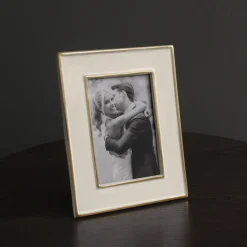 FRAME Encanto Jason 5 x 7 (Cream)