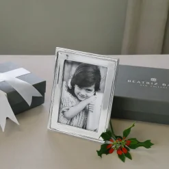 GIFTABLES Jason 4 x 6 Vertical Frame