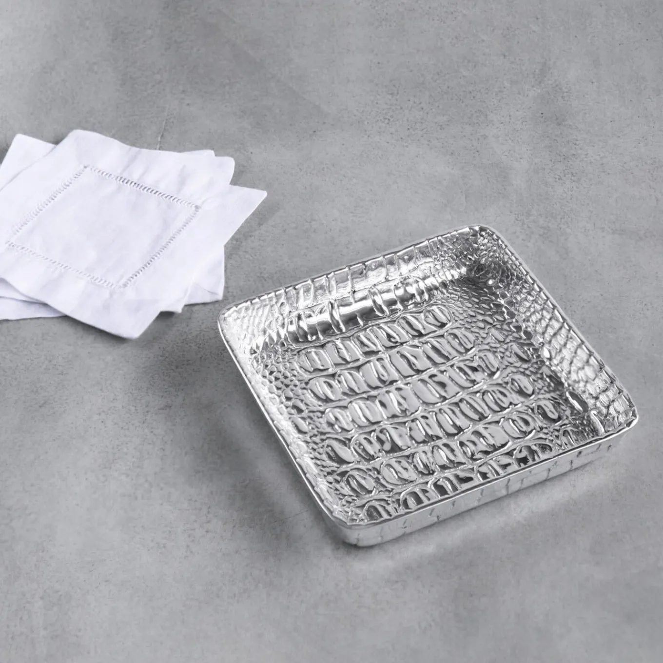 GIFTABLES Pieles Croc Beverage Napkin Holder