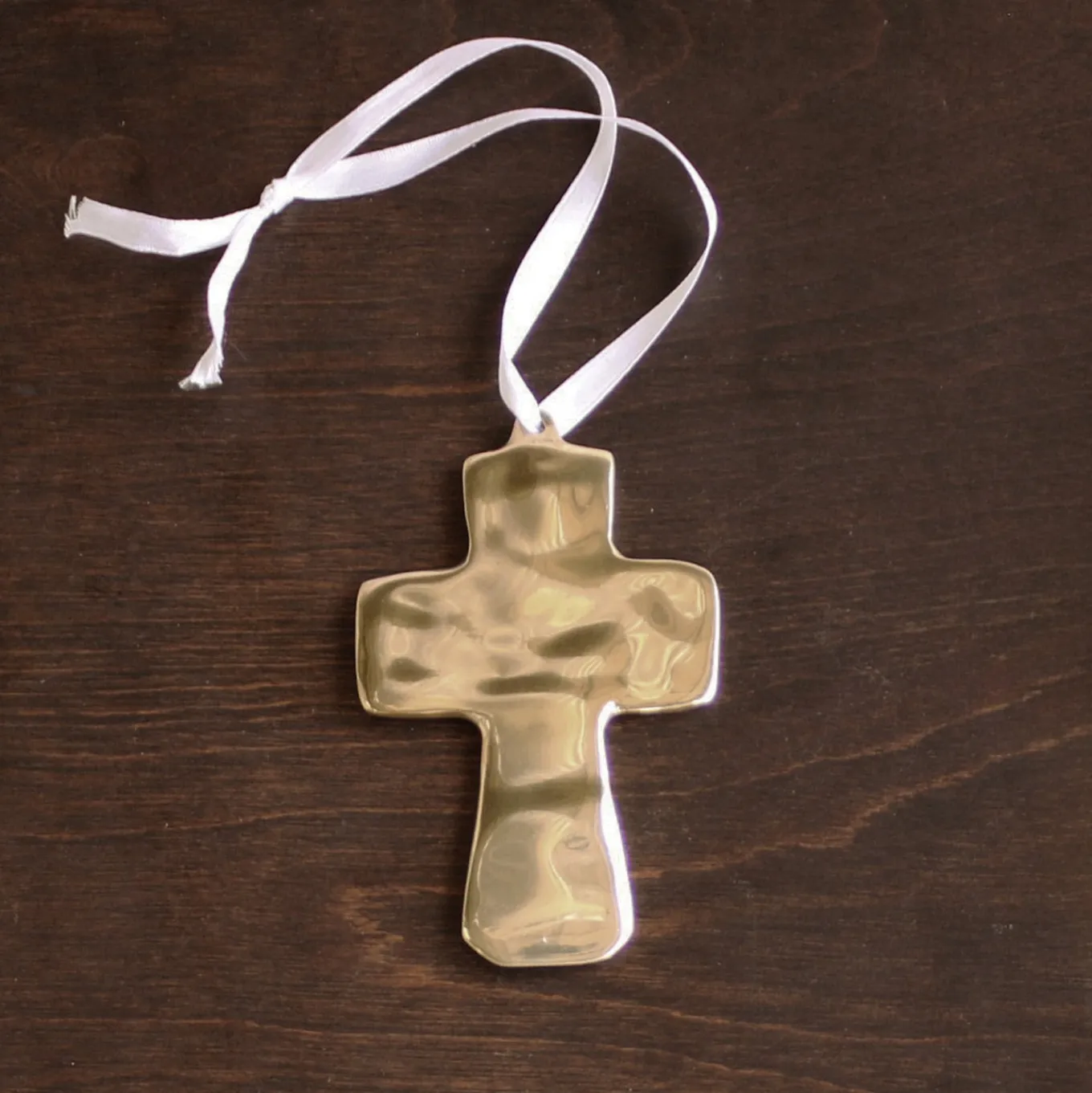 GIFTABLES Sierra Modern Athens Cross Ornament (Shiny Gold)
