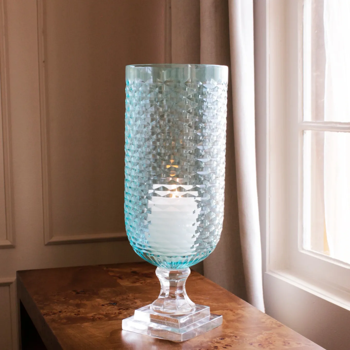 GLASS Eclat Tall Hurricane Pale Blue & Clear