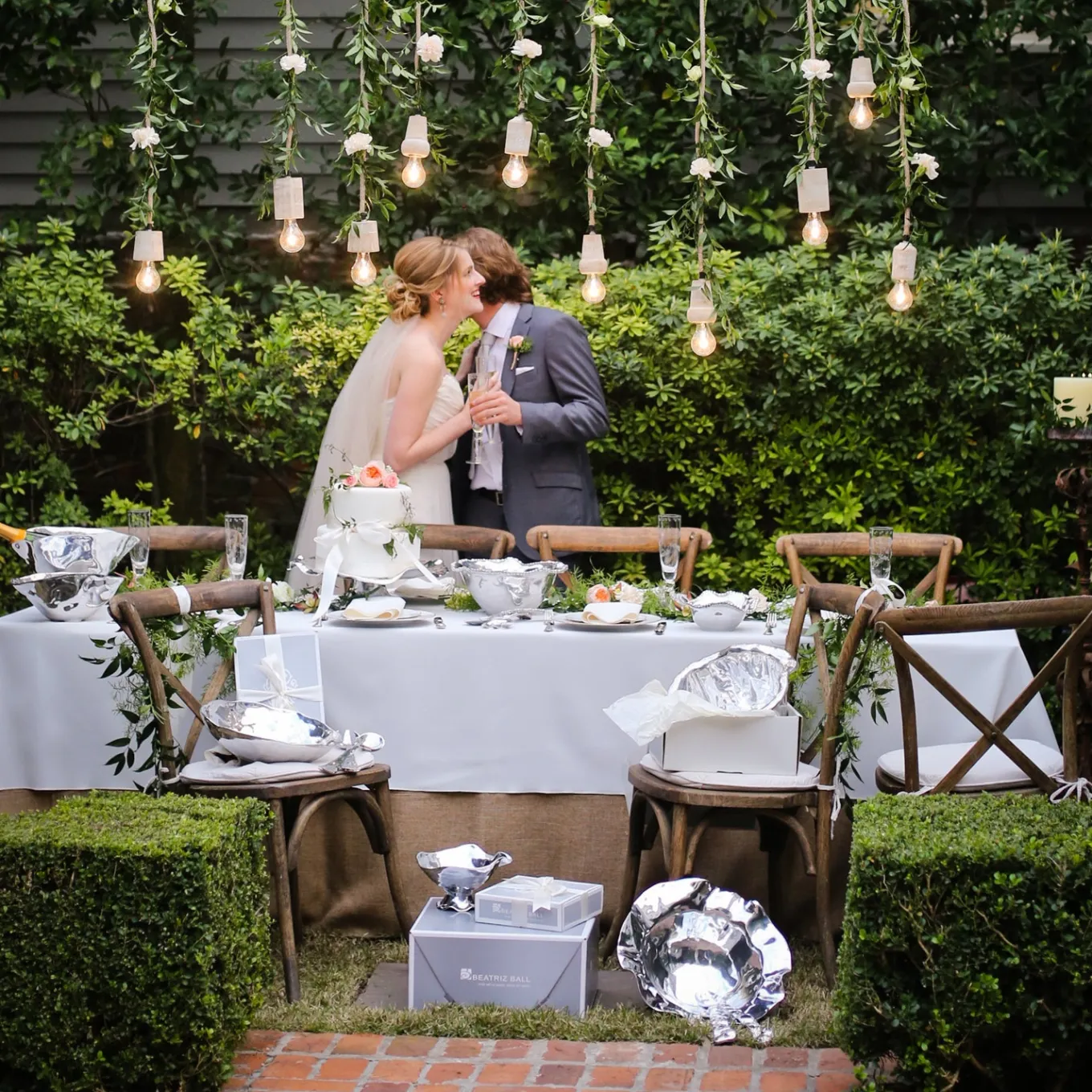 ORGANIC PEARL Nova Flirty Medium Bowl