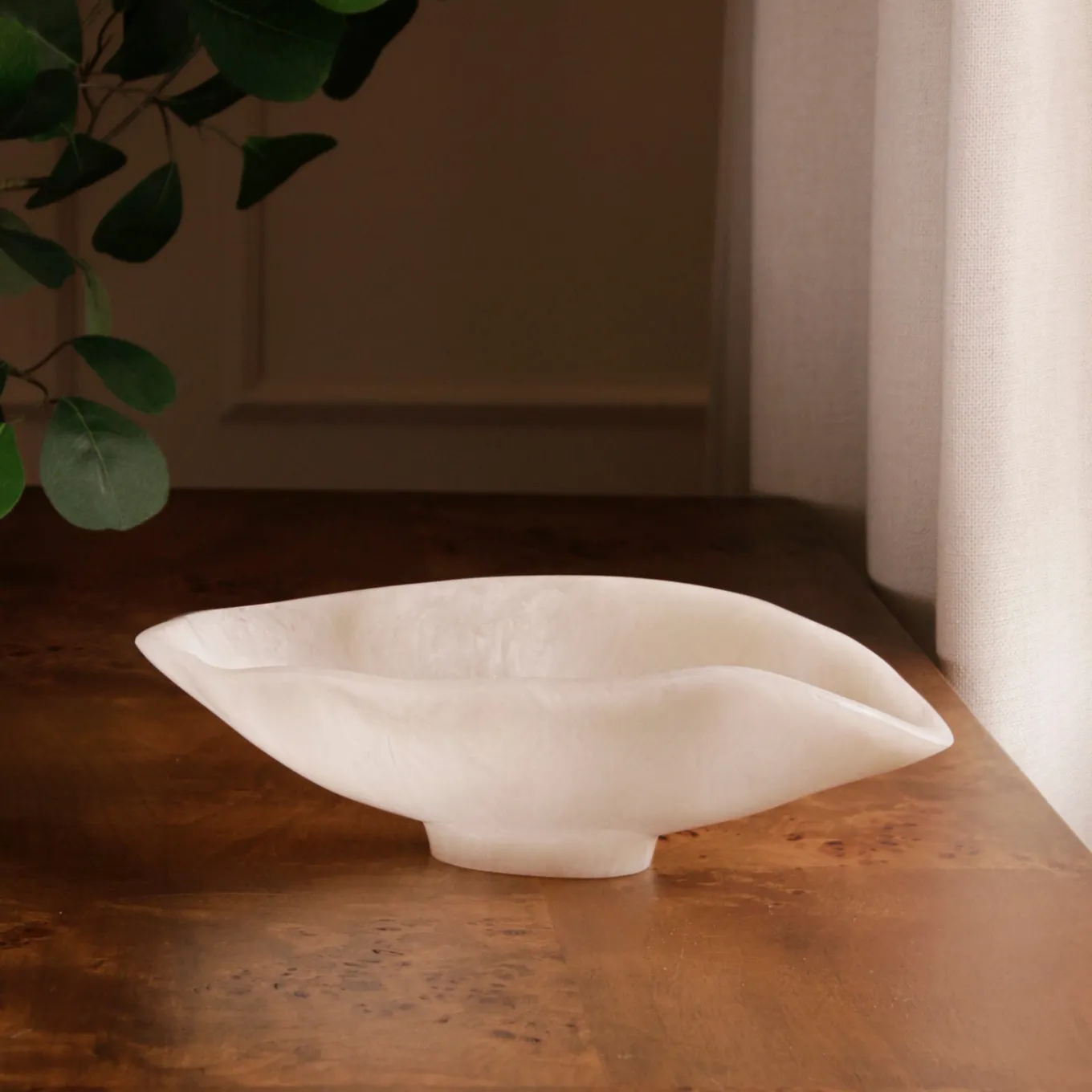 RESIN Alabaster Small Oval Bowl White Swirl