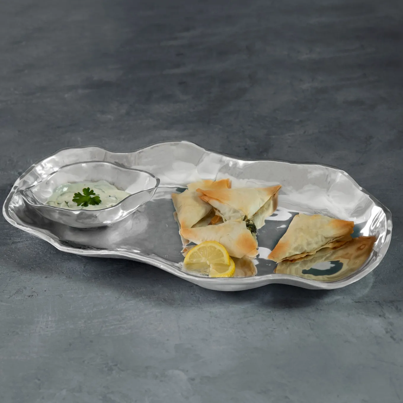 SOHO Onyx Chip & Dip