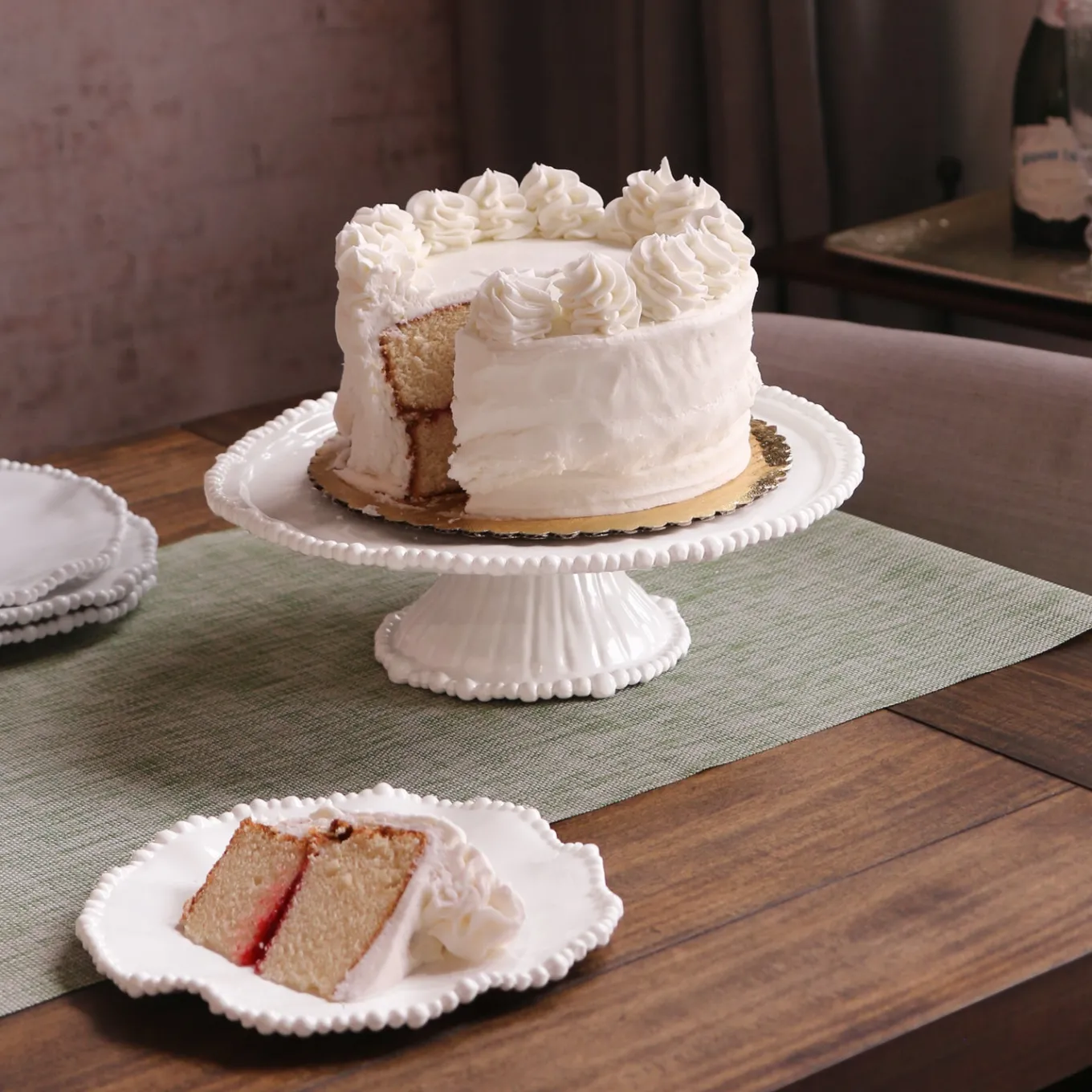 VIDA Alegria Pedestal Cake Plate White