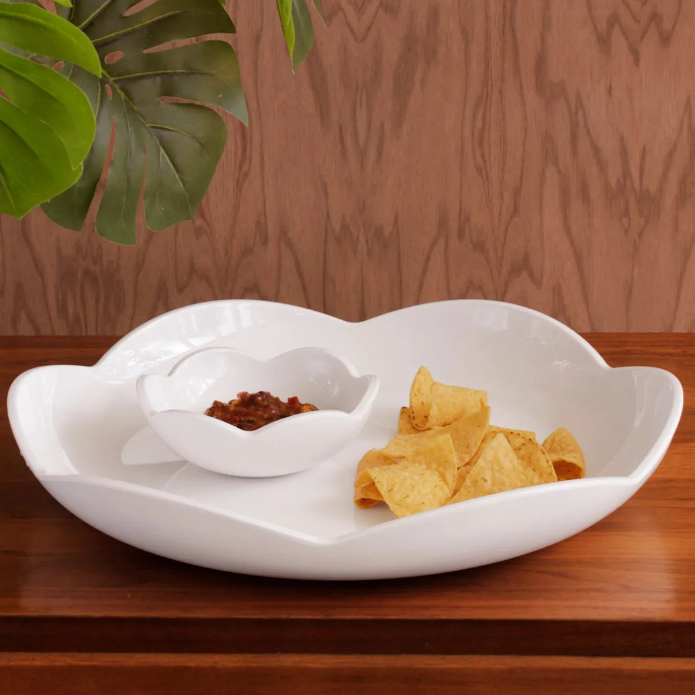 VIDA Amelia Round Platter with Mini Dip Bowl White