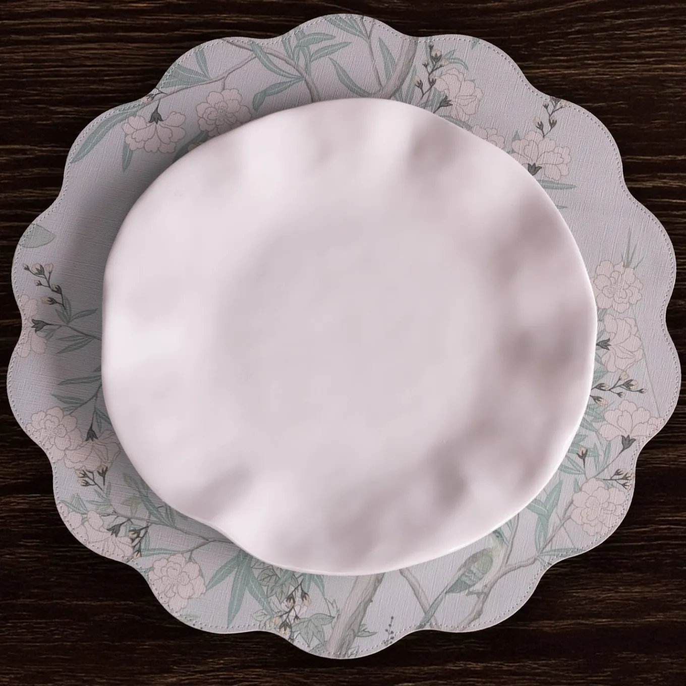 VIDA Chinoiserie Reversible Round Placemats Set of 4 Light Teal & Whit