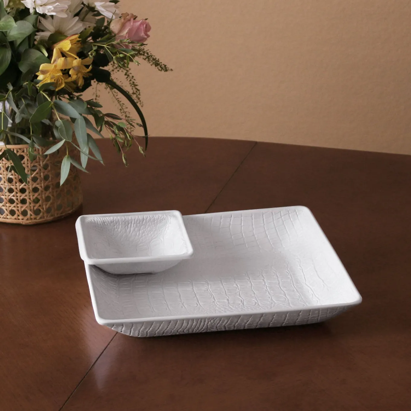 VIDA Croc Chip & Dip (White)