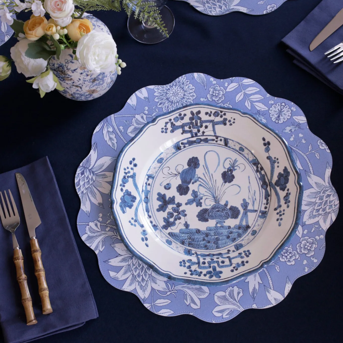 VIDA Faenza 11" Dinner Plate Set of 4 White and Blue