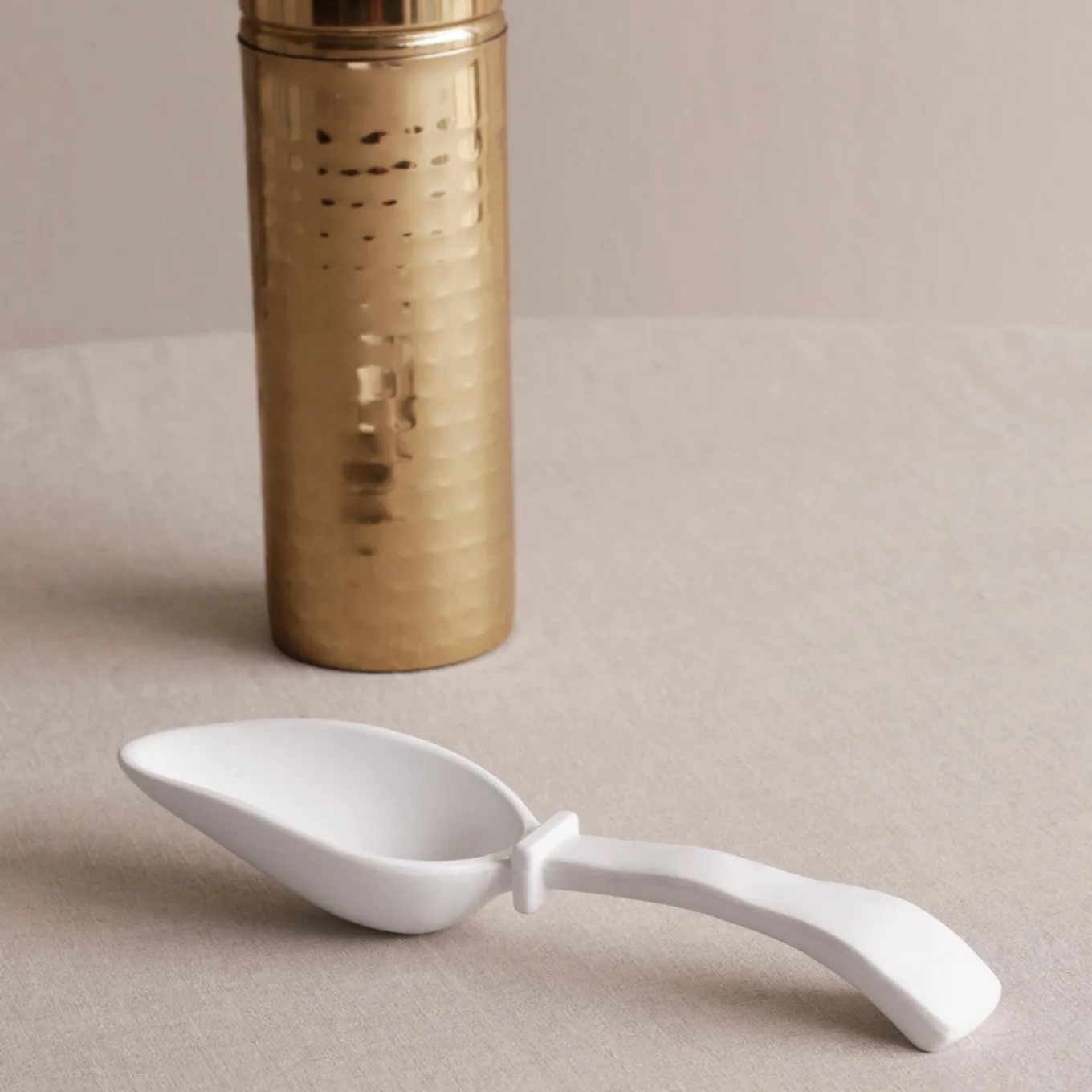 VIDA Havana Ice Scoop White