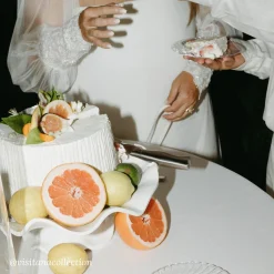 VIDA Havana Pedestal Cake Plate White